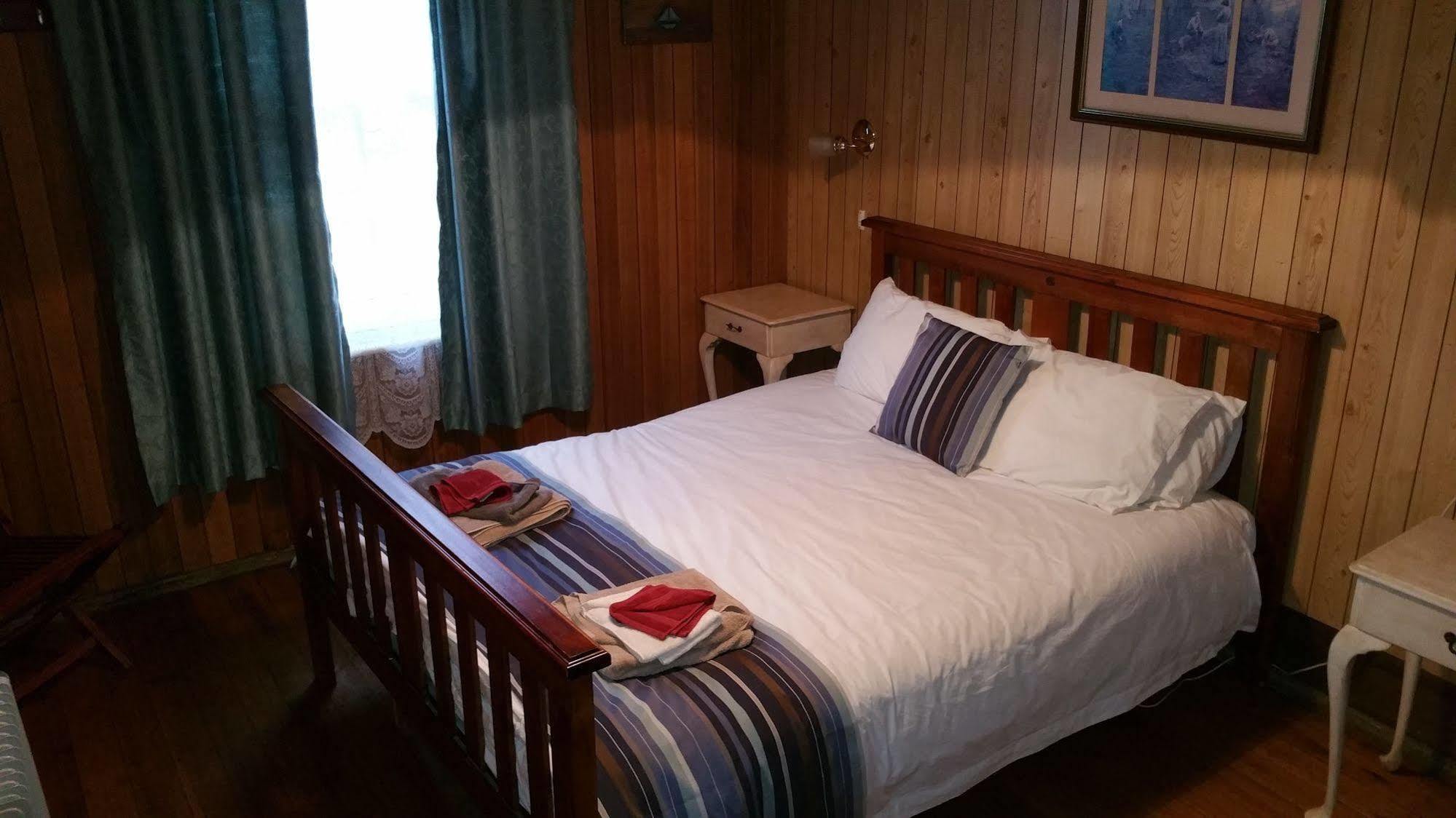 Lake Leake Inn Экстерьер фото