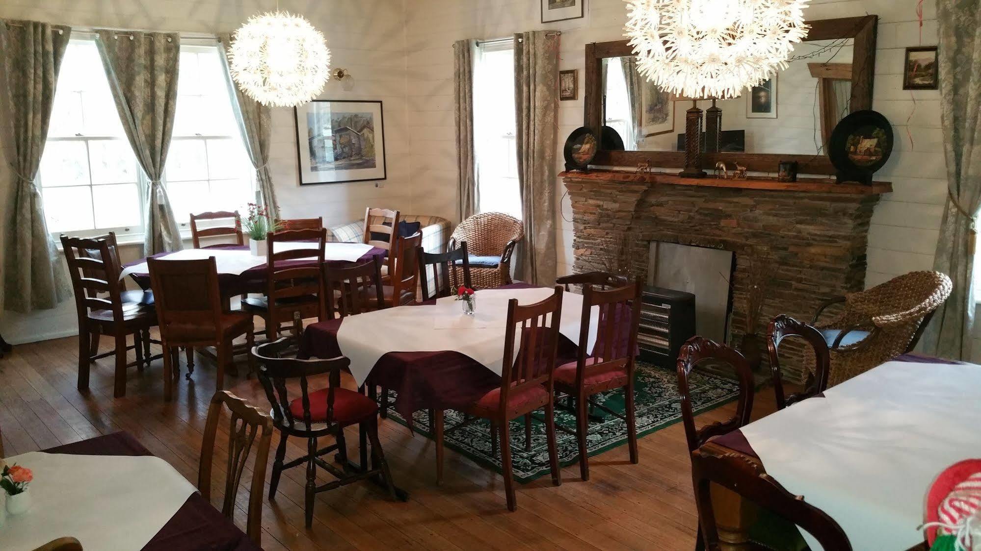 Lake Leake Inn Экстерьер фото